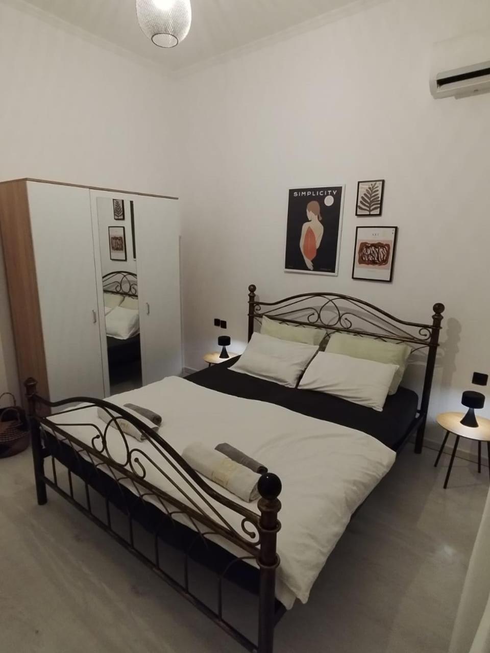 אלכסנדרופולי Black N' White Cozy Housegarden מראה חיצוני תמונה