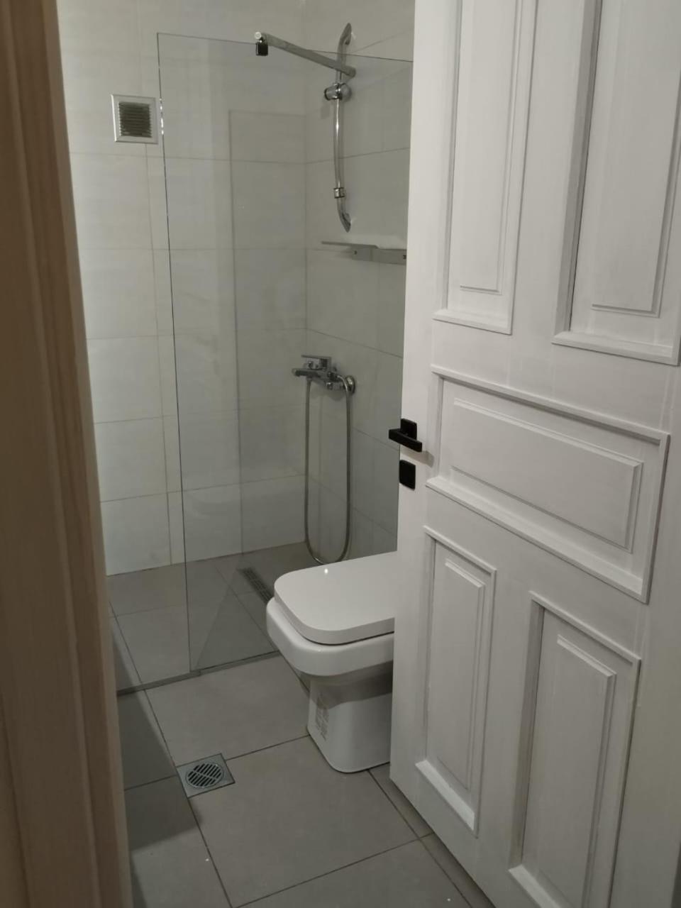 אלכסנדרופולי Black N' White Cozy Housegarden מראה חיצוני תמונה