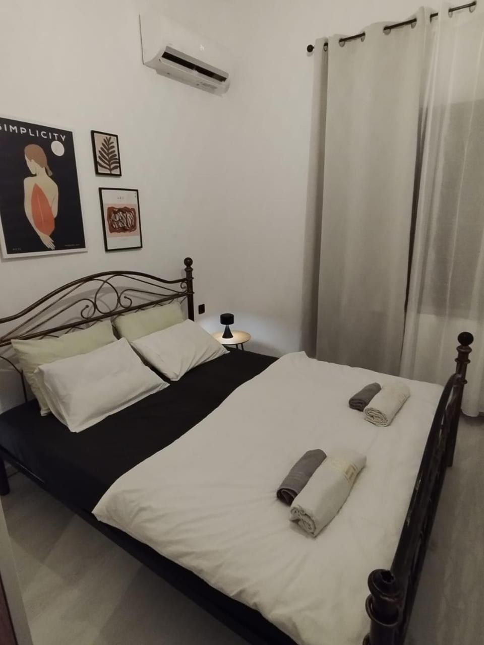 אלכסנדרופולי Black N' White Cozy Housegarden מראה חיצוני תמונה