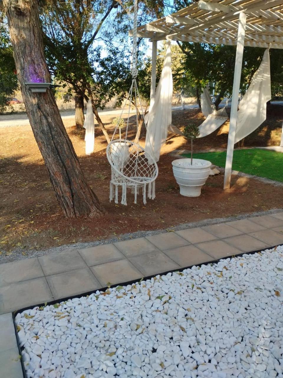 אלכסנדרופולי Black N' White Cozy Housegarden מראה חיצוני תמונה